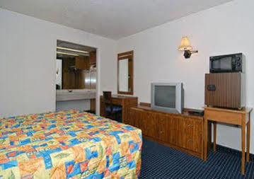 Rodeway Inn Brevard Zewnętrze zdjęcie
